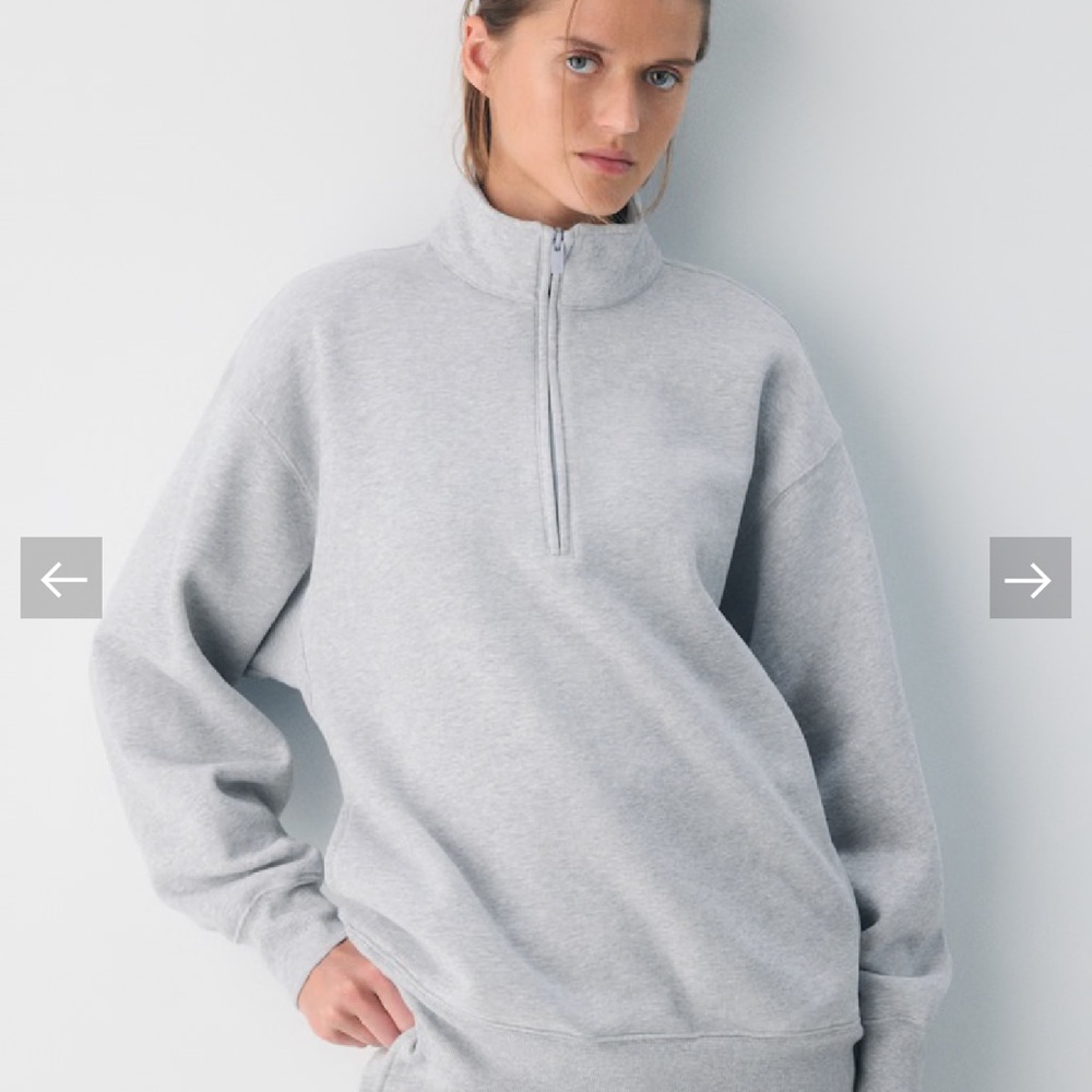 Aritzia - Cozy Sweatfleece Boyfriend 1/2 Zip Sweatshirt